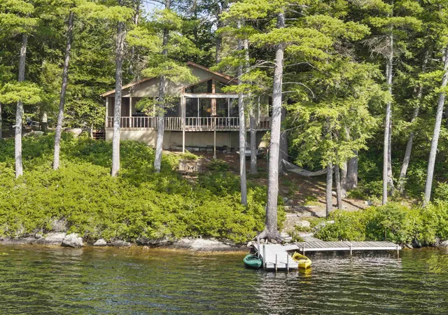 Photo 4 of Single Family Residence at 28-36 Loon Point Rd, Meredith, NH 03253 | MLS# 5102081 | | Sold on 2026-10-09