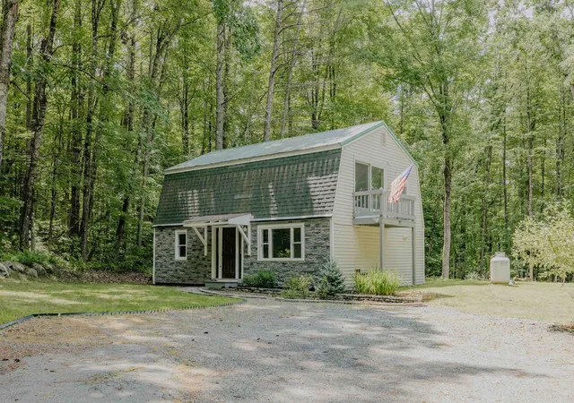 4th image of 71 Oliver Hill Rd, Swanzey, NH 03446 | MLS# 5102099