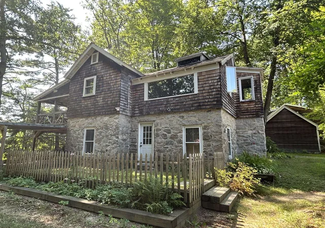 Photo 3 of Sale Pending at 62 Onway Lake Rd, Raymond, NH 03077 | MLS# 5102101 | Listing updated on 2026-09-26