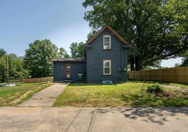 Photo 1 of Single family home for sale at 126 Rochester Hill Rd, Rochester, NH 03867 | MLS# 5102104 | Listing updated on 2026-09-09