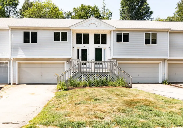 Photo 3 of Sale Pending at 22 Meadowbrook Vlg, Rochester, NH 03867 | MLS# 5102117 | Listing updated on 2026-09-12