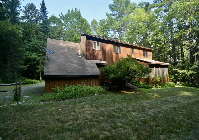 2nd image of 15 Winding Wood Rd, Grantham, NH 03753 | MLS# 5102123