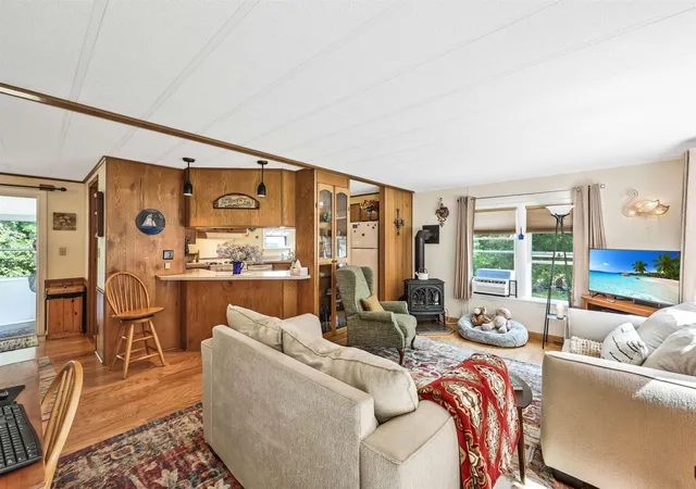 Photo 3 of Single family home for sale at 718 Red Pine Rd, Williston, VT 05495 | MLS# 5102124 | Listing updated on 2026-09-04
