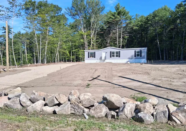 Photo 2 of Manufactured home for sale at 125 County Farm Rd #3, Ossipee, NH 03864 | MLS# 5102125 | Listing updated on 2026-07-30