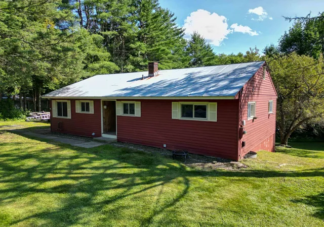 Photo 1 of Single family home for sale at 171 Stone Crest Ave, White River Junction, VT 05001 | MLS# 5102132 | Listing updated on 2026-08-01