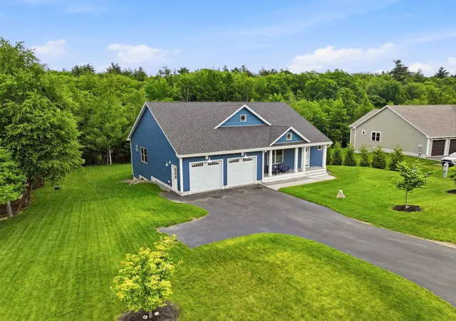 Photo 1 of Single family home for sale at 11 Hetnars Wy, Epping, NH 03042 | MLS# 5102148 | Listing updated on 2026-08-01