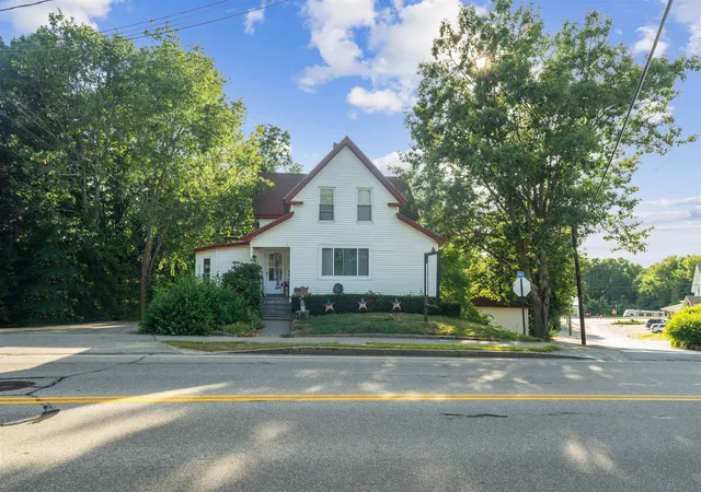 Photo 1 of Single family home for sale at 476 Union Ave, Laconia, NH 03246 | MLS# 5102149 | Listing updated on 2026-09-11