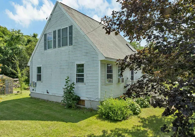 4th image of 9 Alderwood Ct, Claremont, NH 03743 | MLS# 5102153