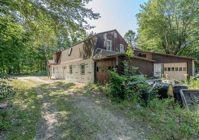Photo 3 of Multi family home for sale at 385 Province Rd, Strafford, NH 03884 | MLS# 5102157 | Listing updated on 2026-08-20
