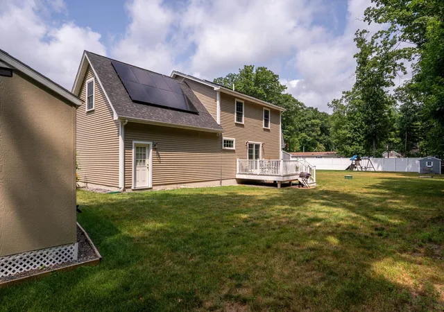 4th image of 20 Beaumont Dr, Dover, NH 03820 | MLS# 5102161