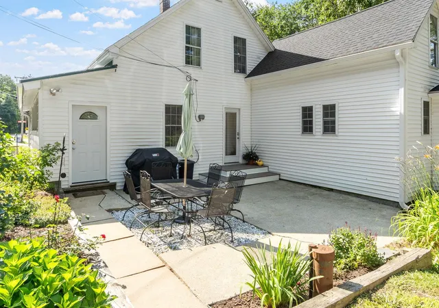 2nd image of 2 W Hill Rd, Troy, NH 03465 | MLS# 5102168