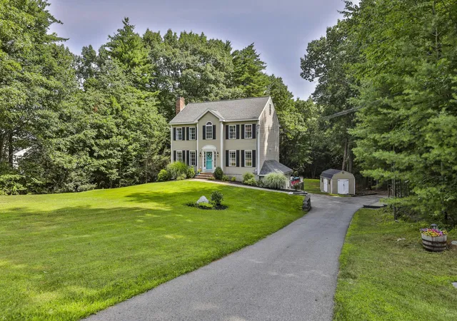 1st image of 7 Kenwood Dr, Newton, NH 03858 | MLS# 5102180
