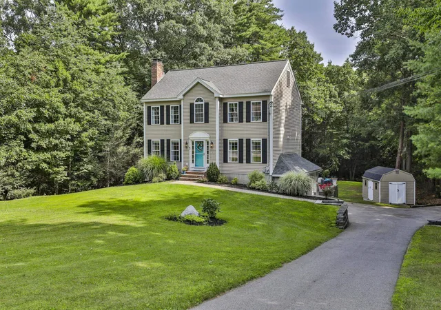 2nd image of 7 Kenwood Dr, Newton, NH 03858 | MLS# 5102180
