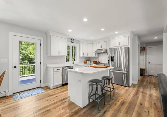 Photo 3 of Single family home for sale at 490 Sand Hill Rd, Peterborough, NH 03458 | MLS# 5102183 | Listing updated on 2026-09-19