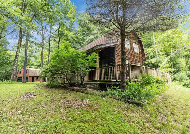 2nd image of 27 Sheehan Ln, Harrisville, NH 03450 | MLS# 5102188