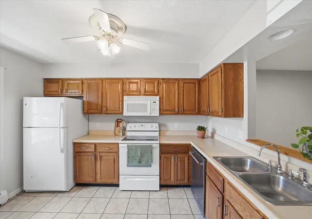 Photo 3 of Townhouse for sale at 60 Brickyard Rd #5, Essex Junction, VT 05452 | MLS# 5102193 | Listing updated on 2026-09-15