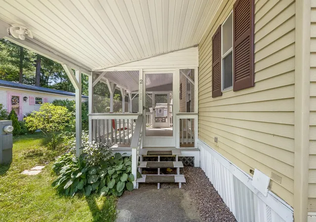 Photo 4 of Manufactured home for sale at 2 Cheryl Dr, Concord, NH 03303 | MLS# 5102215 | Listing updated on 2026-08-28