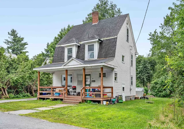 Single family home for sale at 101 Washington St, Northfield, VT 05663 | MLS# 5102221