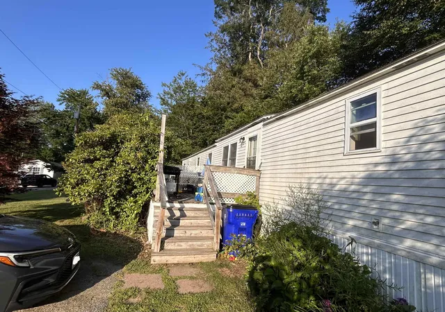 2nd image of 16 Sumac St, Exeter, NH 03833 | MLS# 5102252