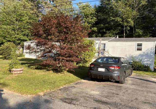 44th image of 16 Sumac St, Exeter, NH 03833 | MLS# 5102252