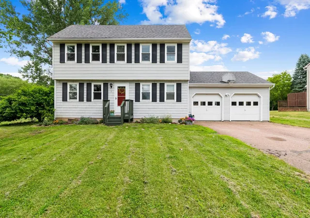 Photo 1 of Single family home for sale at 8 Hunting Ridge Ln, Milton, VT 05468 | MLS# 5102268 | Listing updated on 2026-09-09