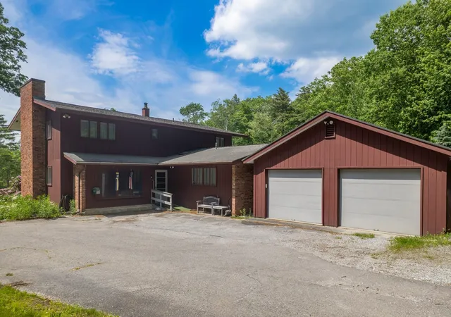 Photo 3 of Single family home for sale at 454 Brookwood, Mendon, VT 05701 | MLS# 5102285 | Listing updated on 2026-09-14