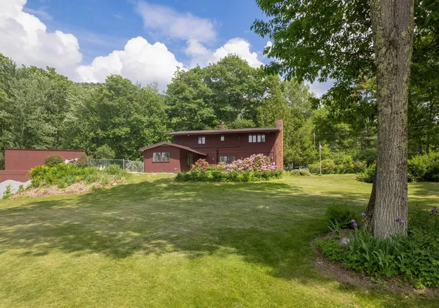 Photo 3 of Single family home for sale at 454 Brookwood, Mendon, VT 05701 | MLS# 5102285 | Listing updated on 2026-10-05