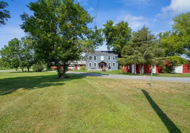 Photo 2 of Single family home for sale at 118 Three Mile Bridge Rd, Middlebury, VT 05753 | MLS# 5102314 | Listing updated on 2026-09-08