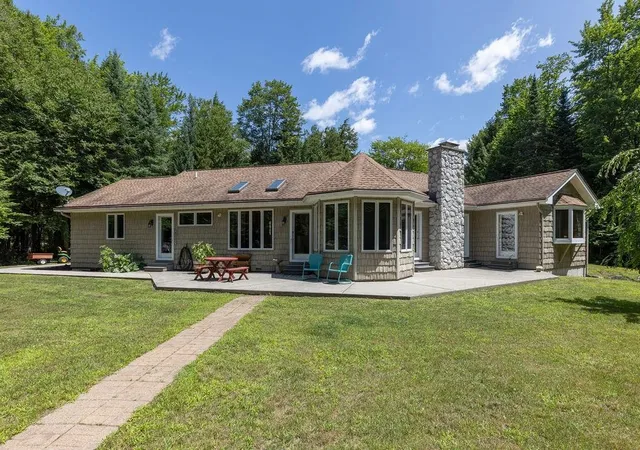 2nd image of 555 New Aldrich Rd, Grantham, NH 03753 | MLS# 5102335