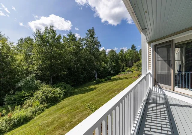 4th image of 33 Wintercroft Cir #5, Grantham, NH 03753 | MLS# 5102358