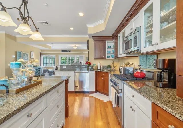 Photo 4 of Townhouse for sale at 19 Bridge St #5, Kittery, ME 03904 | MLS# 5102360 | Listing updated on 2026-07-30