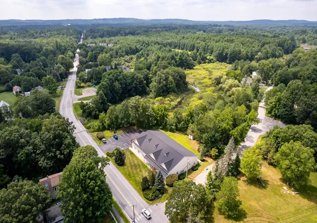 2nd image of 95 Court St #8, Exeter, NH 03833 | MLS# 5102361
