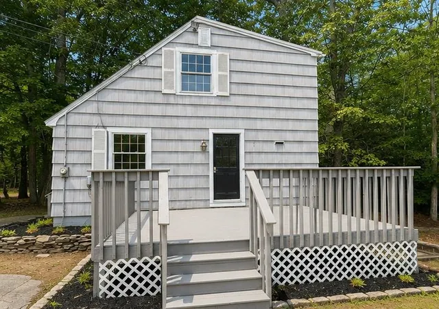 3rd image of 41 Henderson Rd, Gilford, NH 03249 | MLS# 5102362