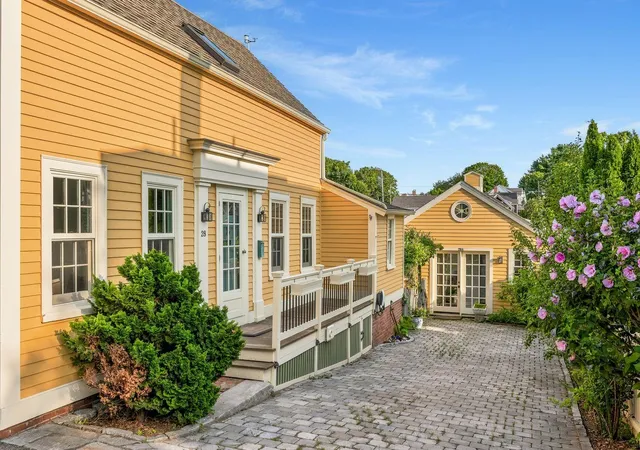 Photo 1 of Single family home for sale at 28 Walden St, Portsmouth, NH 03801 | MLS# 5102368 | Listing updated on 2026-09-24