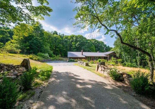 Photo 4 of Single family home for sale at 53 Elkins Rd, Wilmot, NH 03287 | MLS# 5102383 | Listing updated on 2026-08-29