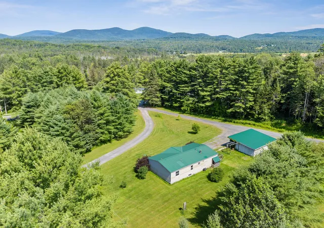 Photo 4 of Sale Pending at 140 Washington Rd, Barre, VT 05641 | MLS# 5102385 | Listing updated on 2026-09-17