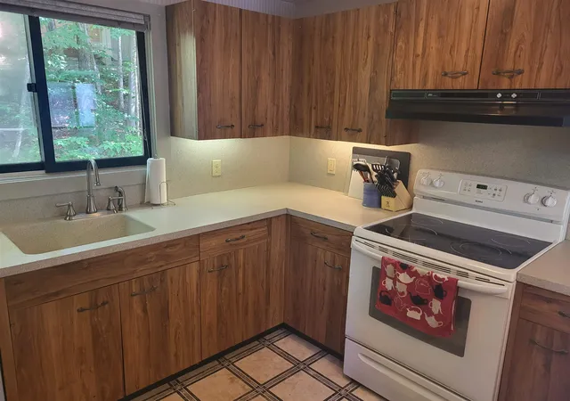2nd image of 30 Big Collidge Rd #3 and 4, Lincoln, NH 03251 | MLS# 5102390