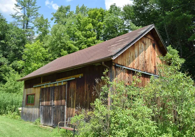Photo 3 of Single family home for sale at 1123 Snipe Ireland Rd, Richmond, VT 05477 | MLS# 5102411 | Listing updated on 2026-08-03