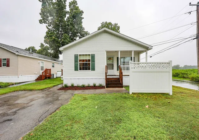 1st image of 545 Elm St #1, Milford, NH 03055 | MLS# 5102412
