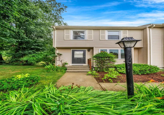 2nd image of 68 Forrest St #7A, Plaistow, NH 03865 | MLS# 5102417