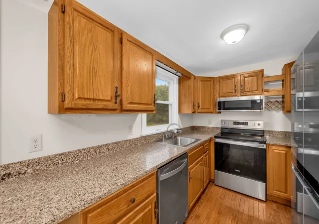 3rd image of 68 Forrest St #7A, Plaistow, NH 03865 | MLS# 5102417