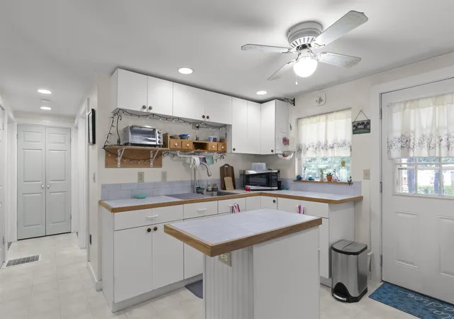 Photo 2 of Sale Pending at 103 Washington St, Rochester, NH 03867 | MLS# 5102434 | Listing updated on 2026-09-14