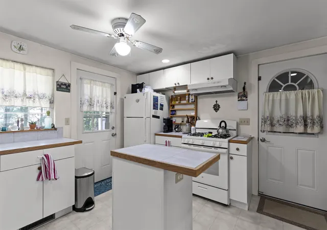 Photo 3 of Sale Pending at 103 Washington St, Rochester, NH 03867 | MLS# 5102434 | Listing updated on 2026-09-14