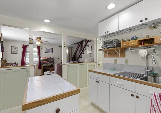 Photo 3 of Sale Pending at 103 Washington St, Rochester, NH 03867 | MLS# 5102434 | Listing updated on 2026-09-14
