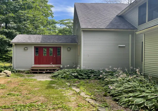 Photo 2 of Single family home for sale at 88 Aten Rd, Munsonville, NH 03457 | MLS# 5102435 | Listing updated on 2026-10-10