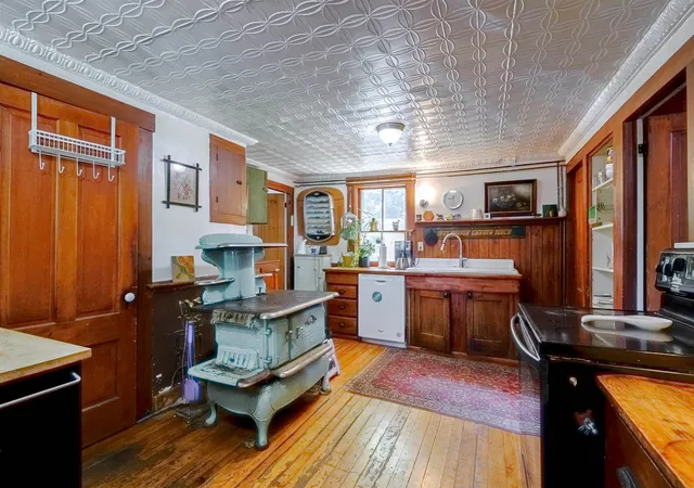 Photo 3 of Single family home for sale at 16 Francestown Rd, Bennington, NH 03442 | MLS# 5102441 | Listing updated on 2026-09-23