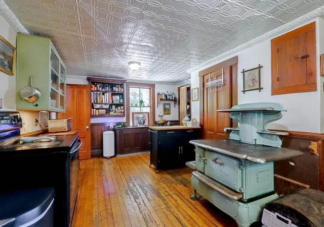 Photo 4 of Single family home for sale at 16 Francestown Rd, Bennington, NH 03442 | MLS# 5102441 | Listing updated on 2026-09-23