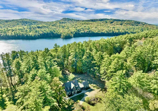 1st image of 377 Wentworth Rd, Brookfield, NH 03872 | MLS# 5102443