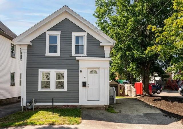 2nd image of 9 New York St, Dover, NH 03820 | MLS# 5102449