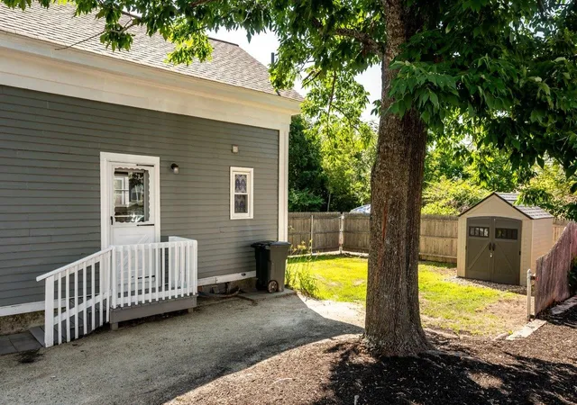 Photo 3 of Single family home for sale at 9 New York St, Dover, NH 03820 | MLS# 5102449 | Listing updated on 2026-07-30